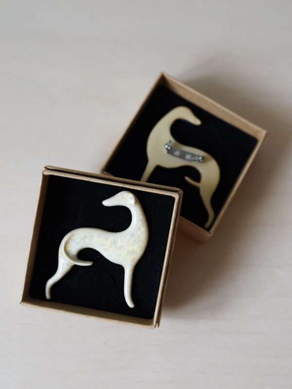 Sighthound brooch - Silvery Cream