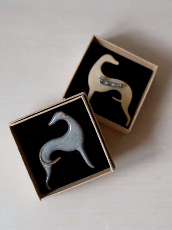 Sighthound brooch - Stone Gray